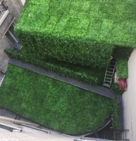 Cache climatiseur à l'extérieur